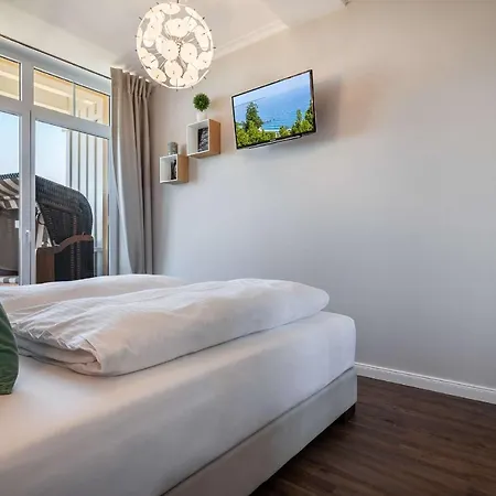 Traumhafter Meerblick Vom Balkon, Gratis Nutzung Vom Ahoi Erlebnisbad Und Sauna In Sellin - Bergfrieden Apartmán *