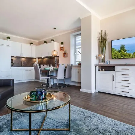 Traumhafter Meerblick Vom Balkon, Gratis Nutzung Vom Ahoi Erlebnisbad Und Sauna In Sellin - Bergfrieden * Goehren (Ruegen)