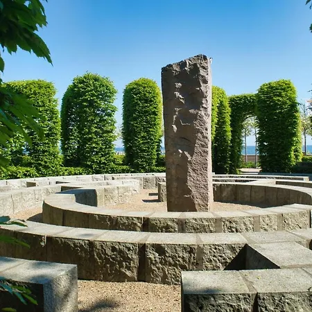 Traumhafter Meerblick Vom Balkon, Gratis Nutzung Vom Ahoi Erlebnisbad Und Sauna In Sellin - Bergfrieden Apartmán